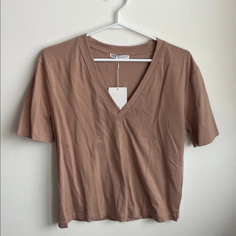 Zara V-Neck Tan Short Sleeve Top - Picture 2 of 7